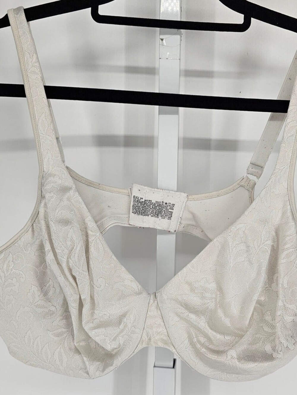 Bali Womens Sz 42D Unlined Full Figure T Shirt Bra White